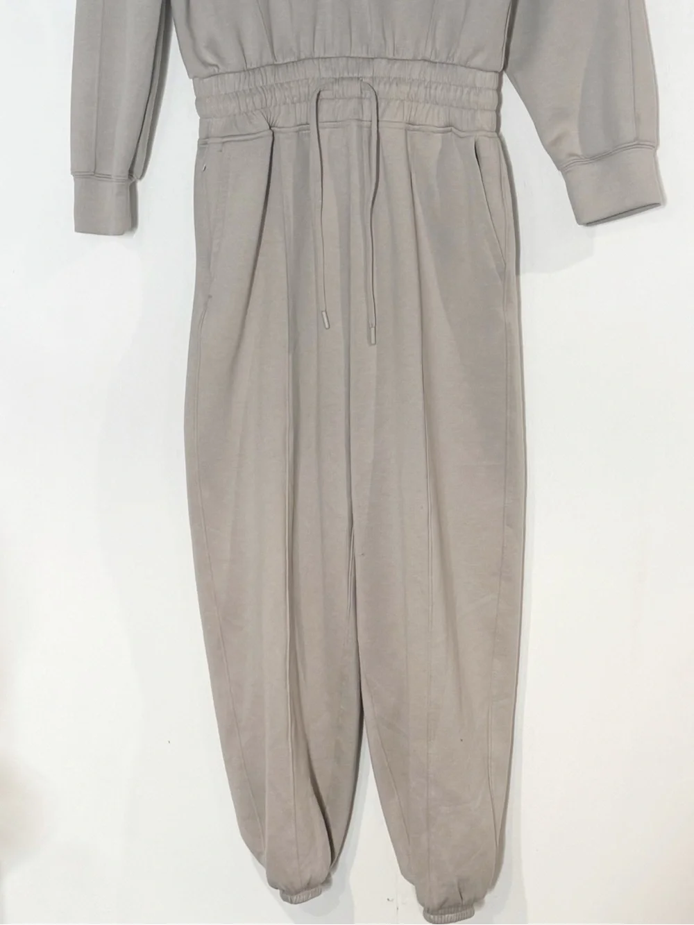 Abercrombie YPB NeoKnit Scuba Knit Half Zip Jogger JumpSuit Size S Beige Gray